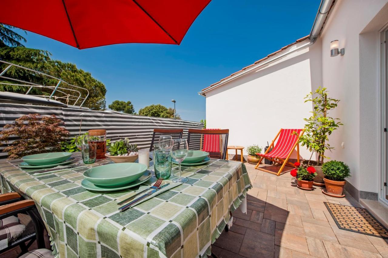 Little House - Just Few Steps From The City Center Villa Rovinj Bagian luar foto