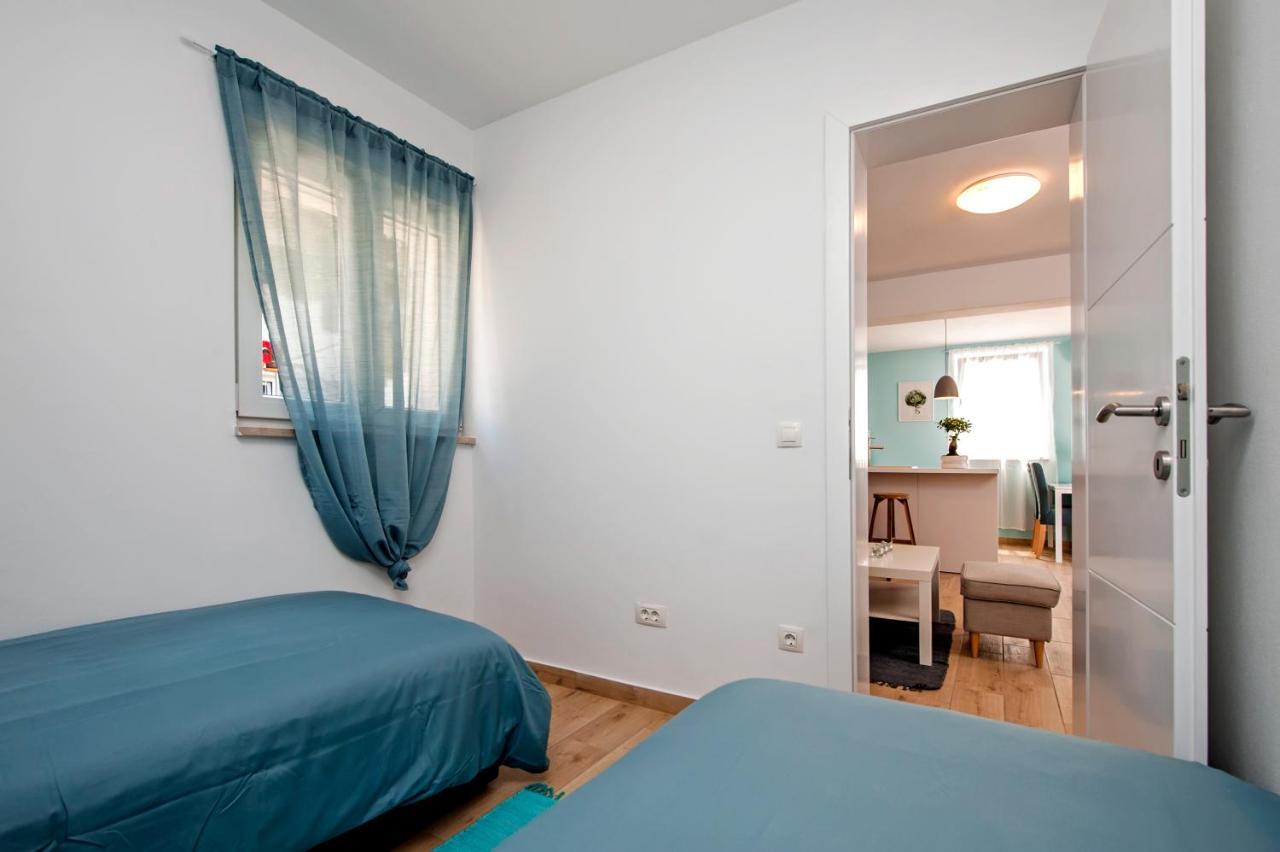 Little House - Just Few Steps From The City Center Villa Rovinj Bagian luar foto