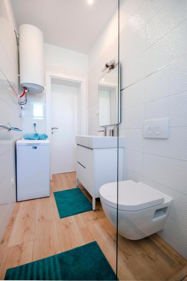 Little House - Just Few Steps From The City Center Villa Rovinj Bagian luar foto