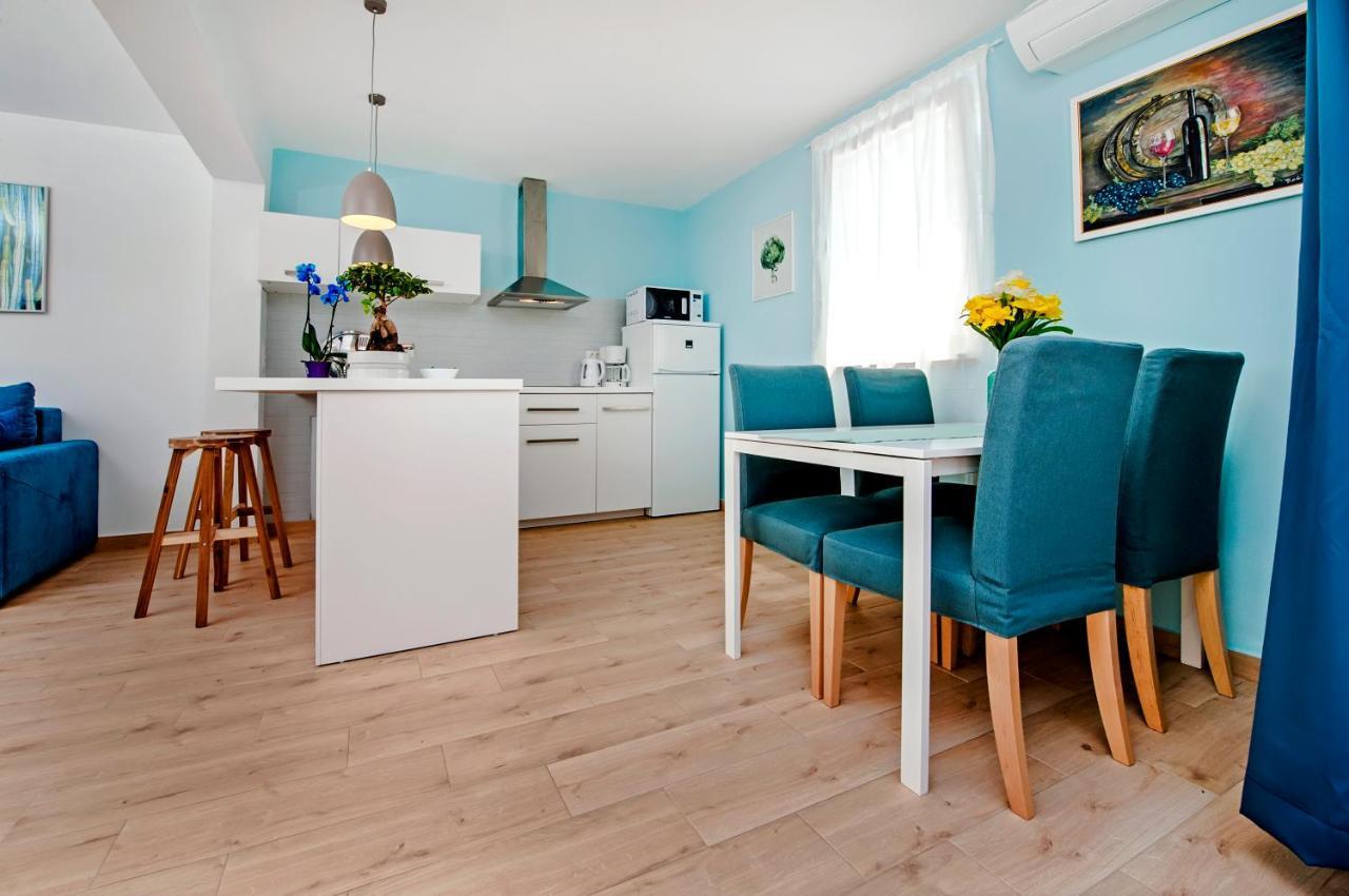 Little House - Just Few Steps From The City Center Villa Rovinj Bagian luar foto